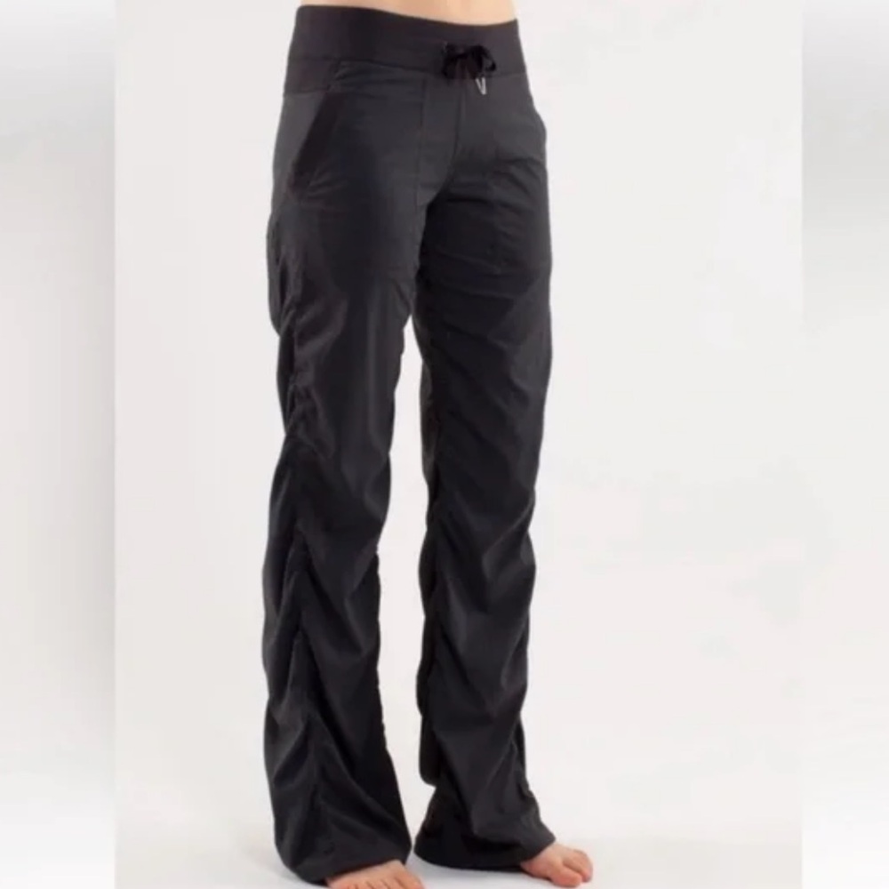 Lululemon Athletica Dance Studio Jogger Size 6 Black